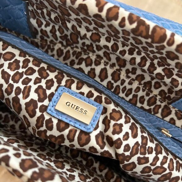 Vintage Guess Blue Logo Straw Tote with Leopard Trim - Picture 5 of 5